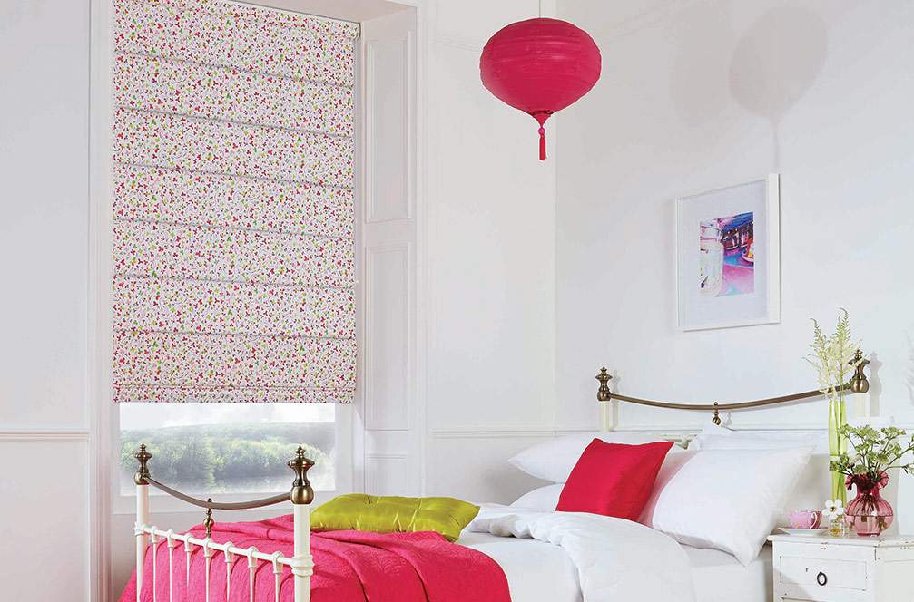 Roman Blinds in Rotherham Hobbled, Flat Fold & Relaxed Sheffield